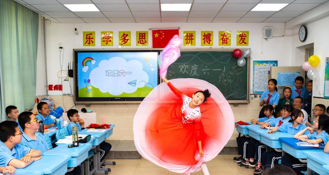 多彩的六一活动——小学生的快乐日